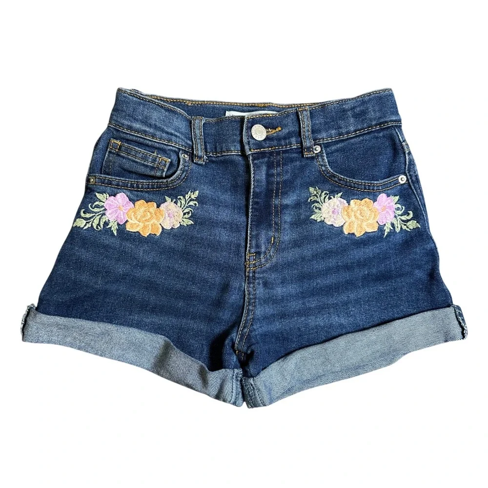 Levi Strauss Signature Vintage High Rise Mom Shorts Floral Embroidered Denim 10
